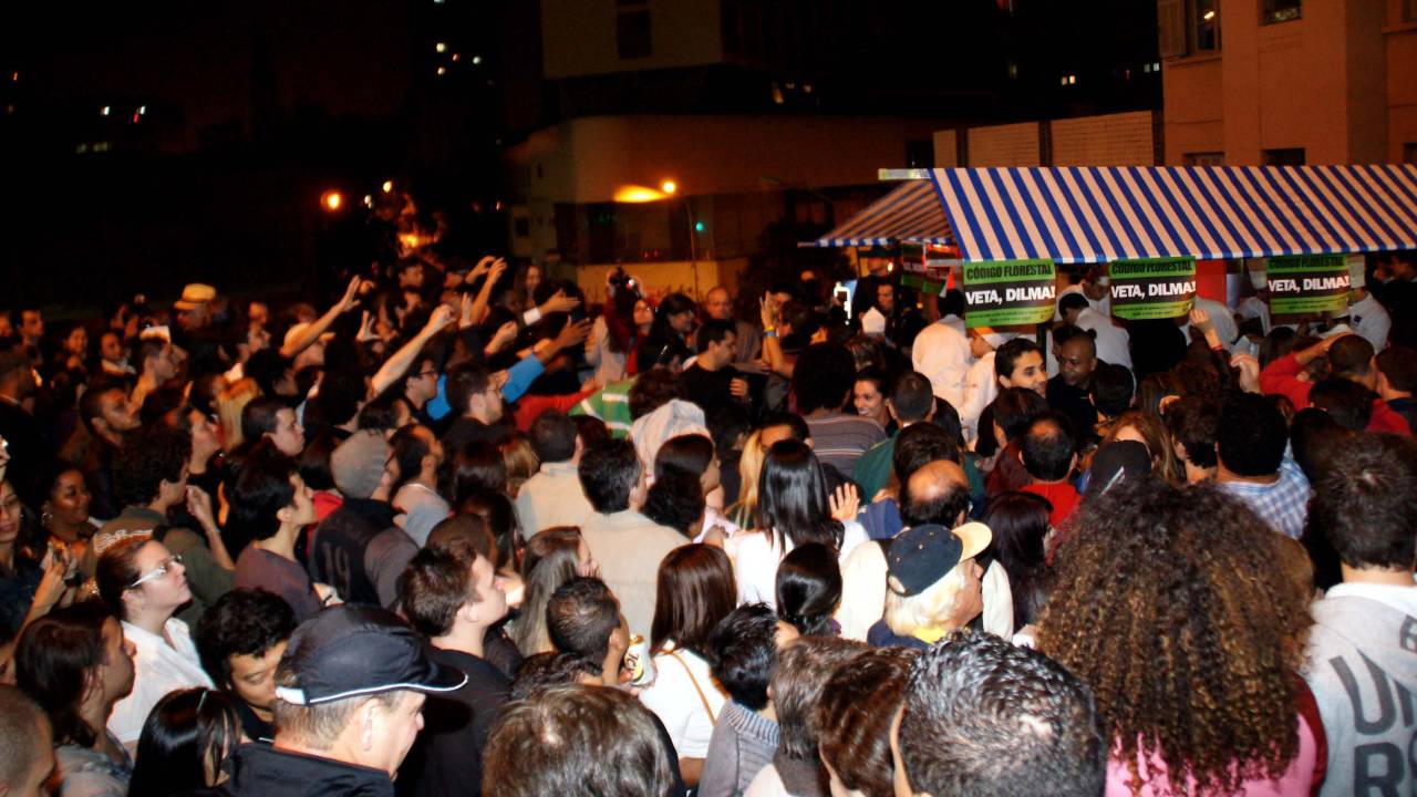 virada cultural - 2012 - feirinha - minhocão