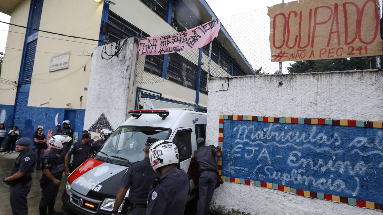Escola Estadual Silvio Xavier Antunes ocupação