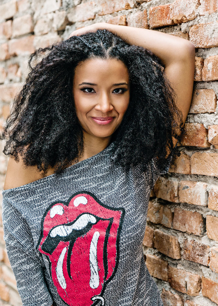 Adeus, chapinha: a moda agora é resgatar os cachos originais