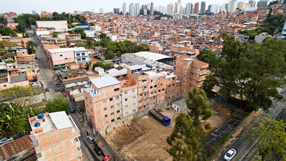 Verticalização das favelas: conheça o “Copan” de Paraisópolis