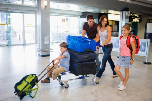 Agência ou viagem por conta própria? Os prós e contras de cada opção