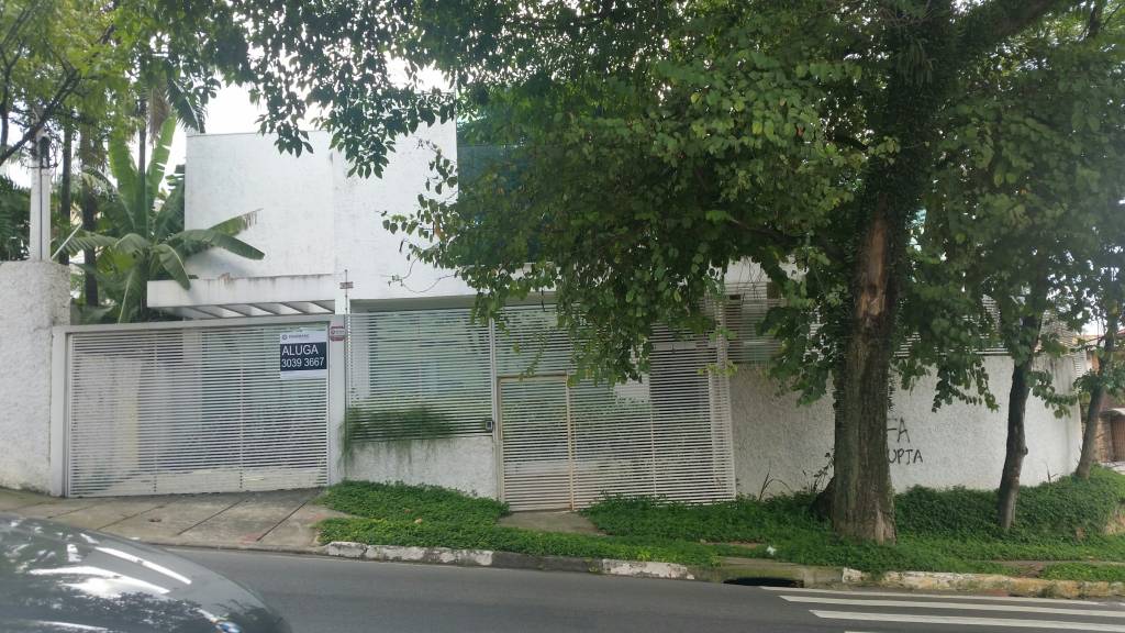Empresa esportiva de Ronaldo muda de endereço em São Paulo