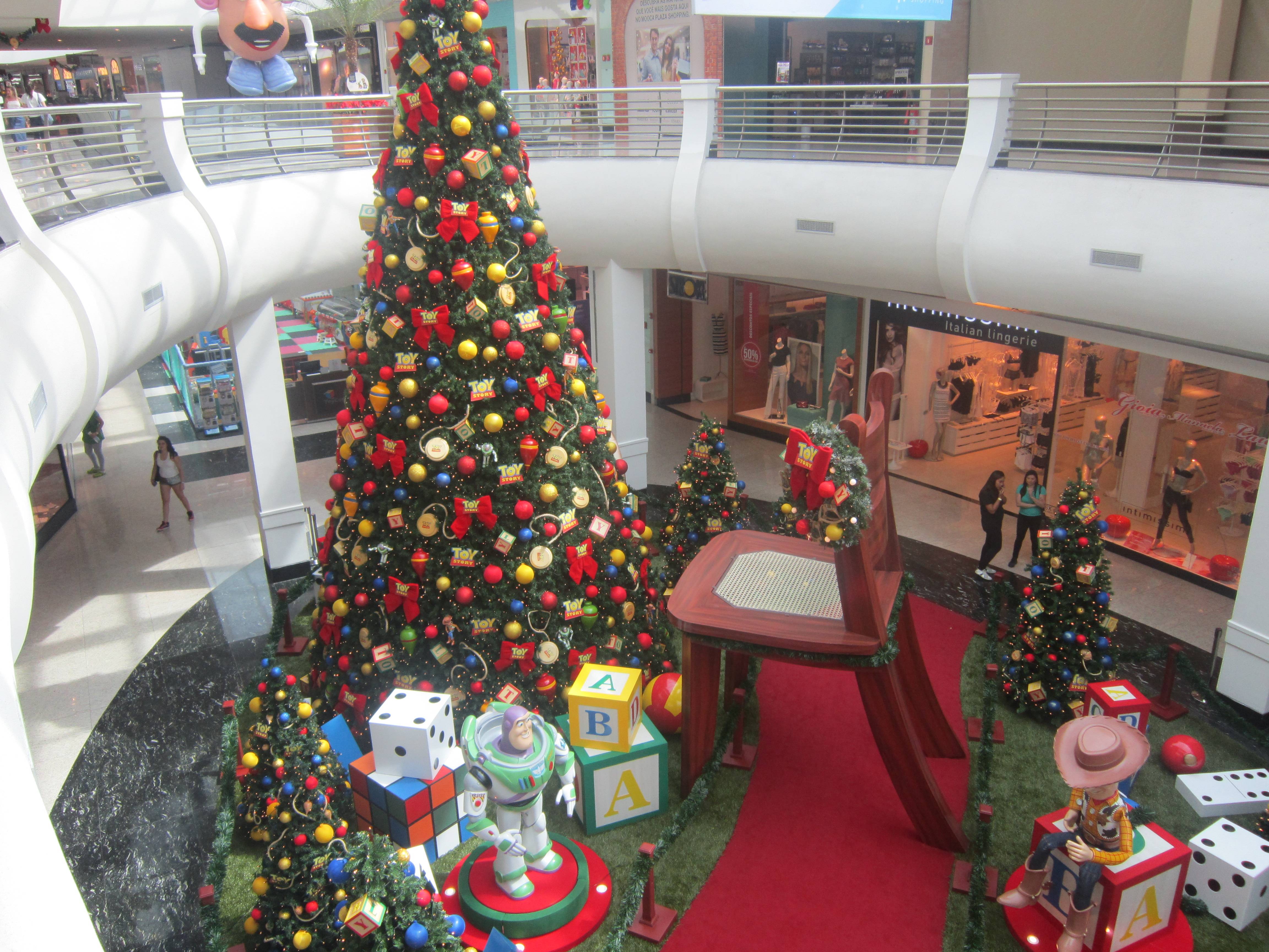 Shoppings têm o pior Natal em dez anos, diz associação de lojistas