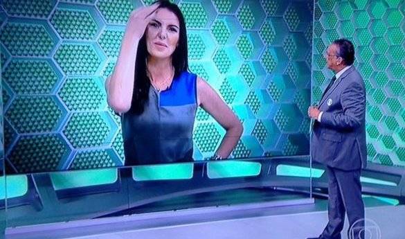 Glenda Kozlowski erra nome de filme ao vivo com Galvão Bueno