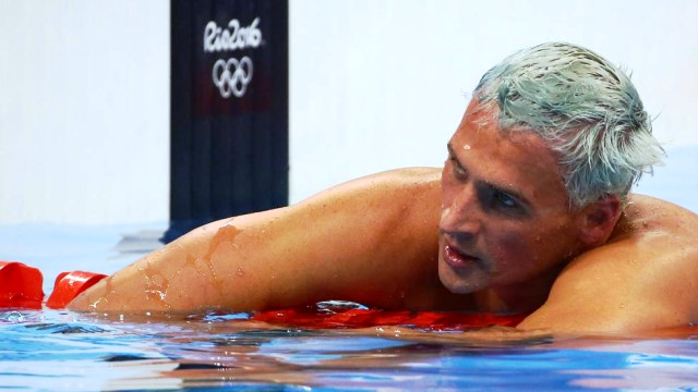 Ryan Lochte pede desculpas em rede social