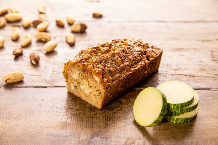 Bolo de abobrinha com castanha-do-pará: boa combinação surpresa Bolo de abobrinha com castanha-do-pará: boa combinação surpresa