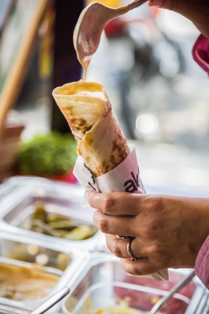 AK Vila: barraca em frente ao restaurante AK Vila: barraca em frente ao restaurante