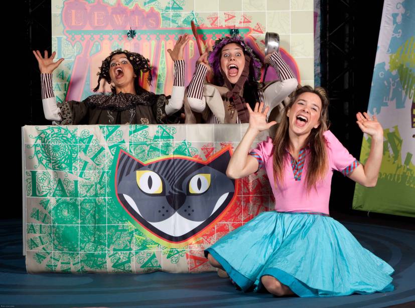 Cia Le Plat du Jour encena adaptação de Alice no País das Maravilhas Cia Le Plat du Jour encena adaptação de Alice no País das Maravilhas