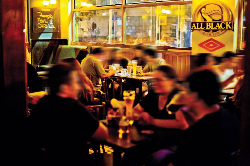 Aberto há 17 anos, pub All Black anuncia fim das atividades