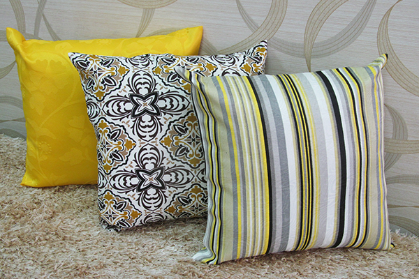 Almofadas de diversas estampas: Decopen Almofadas de diversas estampas: Decopen