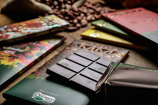 Tabletes de 80 gramas: com cinco gradações de cacau Tabletes de 80 gramas: com cinco gradações de cacau