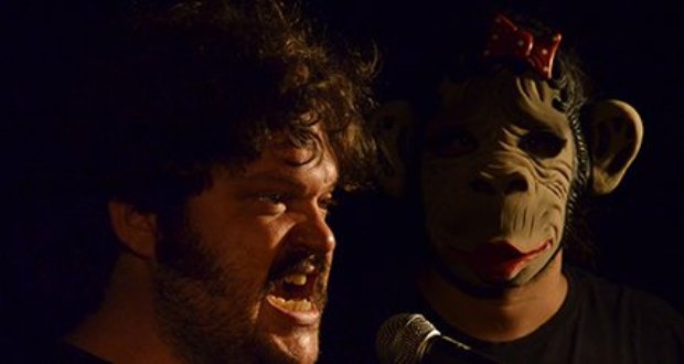 Adriano Petermann: entre o trágico e o cômico Adriano Petermann: entre o trágico e o cômico