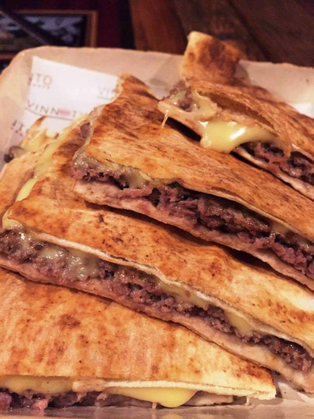 Arais: entrada preparada com carne de wagyu moída Arais: entrada preparada com carne de wagyu moída