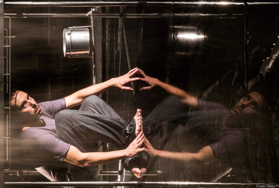 As Ondas ou Uma Autópsia As Ondas ou Uma Autópsia