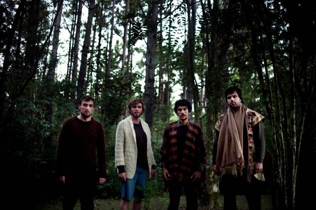 Os paulistanos do Apanhador Só mostram os trabalhos de Antes que Tu Conte Outra (2013) às 15h Os paulistanos do Apanhador Só mostram os trabalhos de Antes que Tu Conte Outra (2013) às 15h