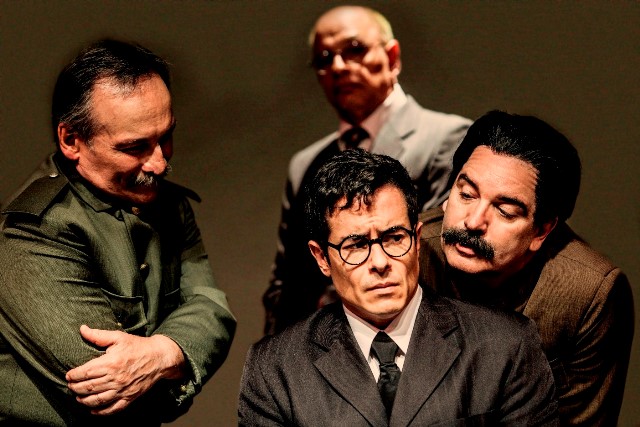 Aula Magna com Stálin Aula Magna com Stálin