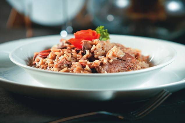 Bacalhau ao forno (com brócolis, batata, tomate e ovo): opção do português Bacalhoeiro Bacalhau ao forno (com brócolis, batata, tomate e ovo): opção do português Bacalhoeiro