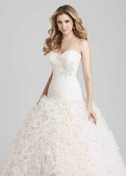 Black Tie: vestidos de noiva por 1 999 reais Black Tie: vestidos de noiva por 1 999 reais