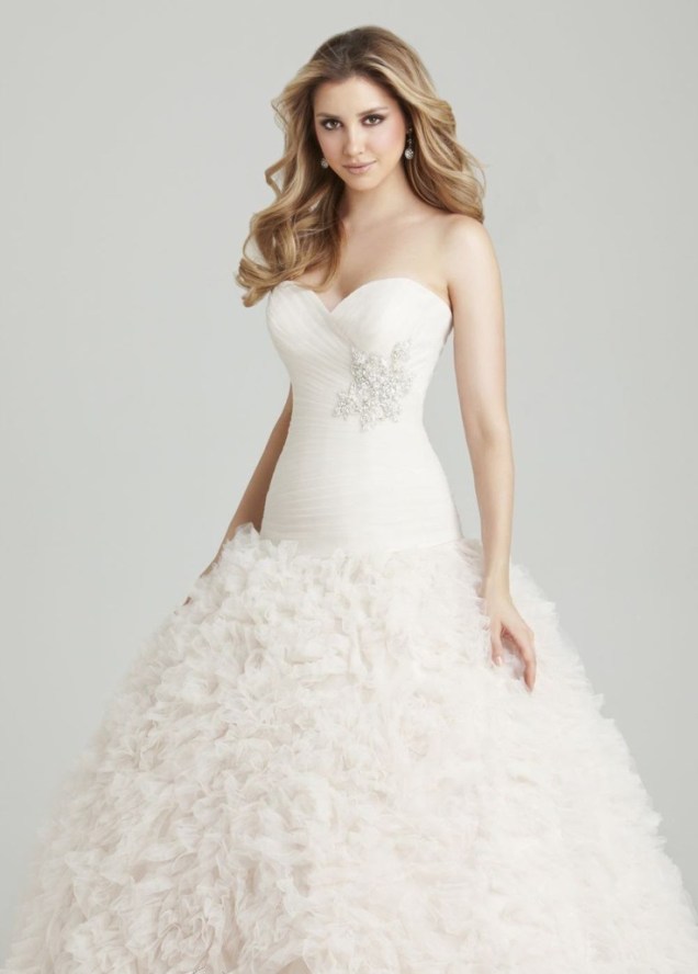 Black Tie: vestidos de noiva por 1 999 reais Black Tie: vestidos de noiva por 1 999 reais