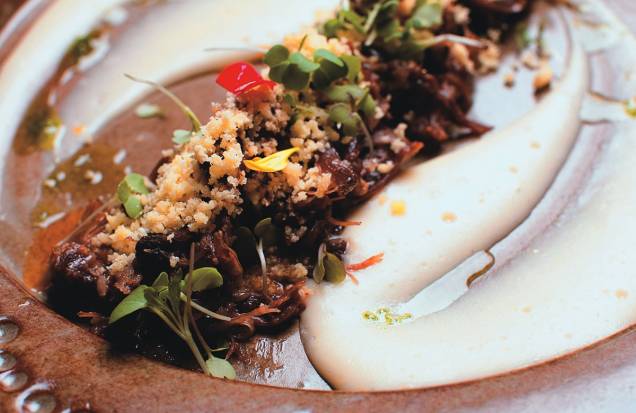 Festival de receitas do Acre no Brasil a Gosto: rabada ao tucupi com purê e farofa de mandioca Festival de receitas do Acre no Brasil a Gosto: rabada ao tucupi com purê e farofa de mandioca