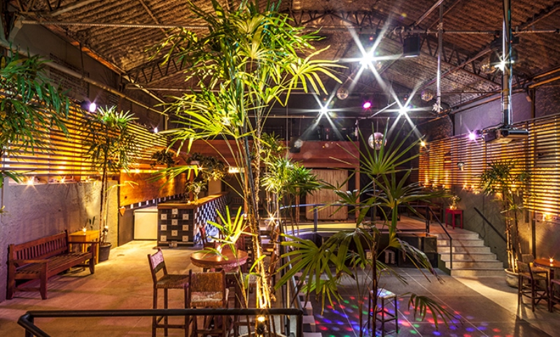 Espaço com capacidade para 500 pessoas recebe festas de aniversário, casamentos e eventos corporativos Espaço com capacidade para 500 pessoas recebe festas de aniversário, casamentos e eventos corporativos