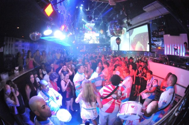 The History: carnaval com flashback The History: carnaval com flashback