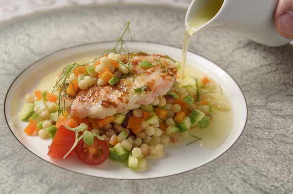 Carpaccio di Gamberi con Fregula e Brodo di Pecora