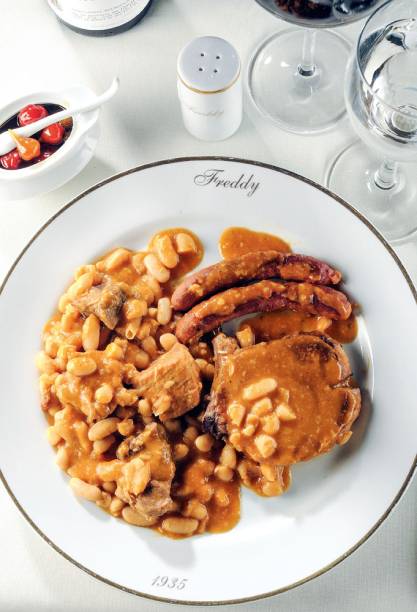 Cassoulet: carne de cordeiro e lombo de porco