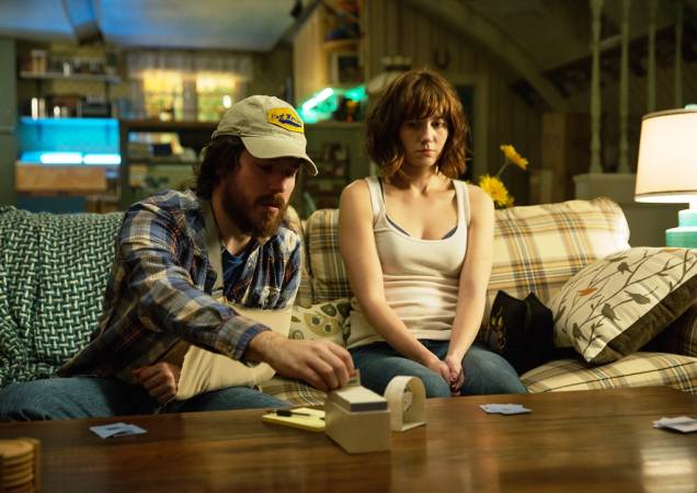 Rua Cloverfield, 10: entre quatro paredes e com apenas três personagens, longa apavora Rua Cloverfield, 10: entre quatro paredes e com apenas três personagens, longa apavora