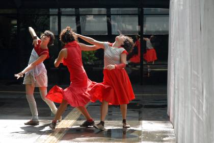 Dança 'Puntear', da Cia. Damas em Trânsito e Os Bucaneiros centro-cultural-sao-paulo-2.jpeg