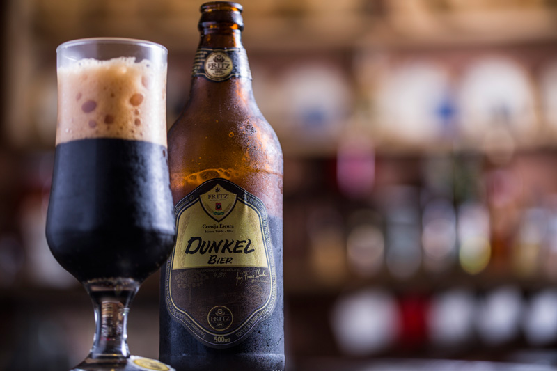 A casa possui cervejas de microprodutores nacionais, como a escura Fritz Dunkel A casa possui cervejas de microprodutores nacionais, como a escura Fritz Dunkel