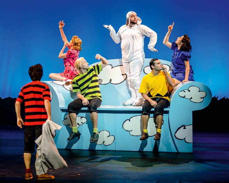 Como no desenho animado: os atores soltam a voz em canções adaptadas Como no desenho animado: os atores soltam a voz em canções adaptadas