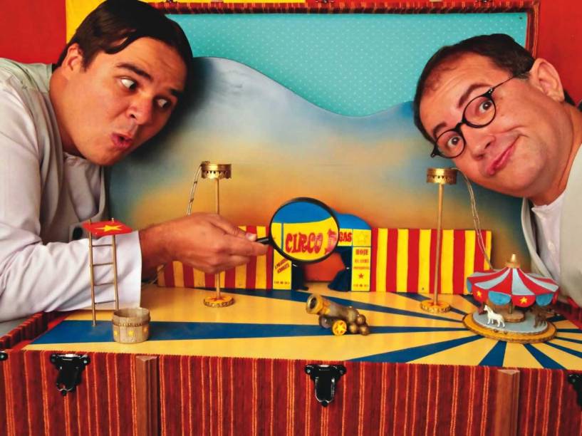 Os atores Claudio Saltini e Rani Guerra: brincadeiras no palco Os atores Claudio Saltini e Rani Guerra: brincadeiras no palco