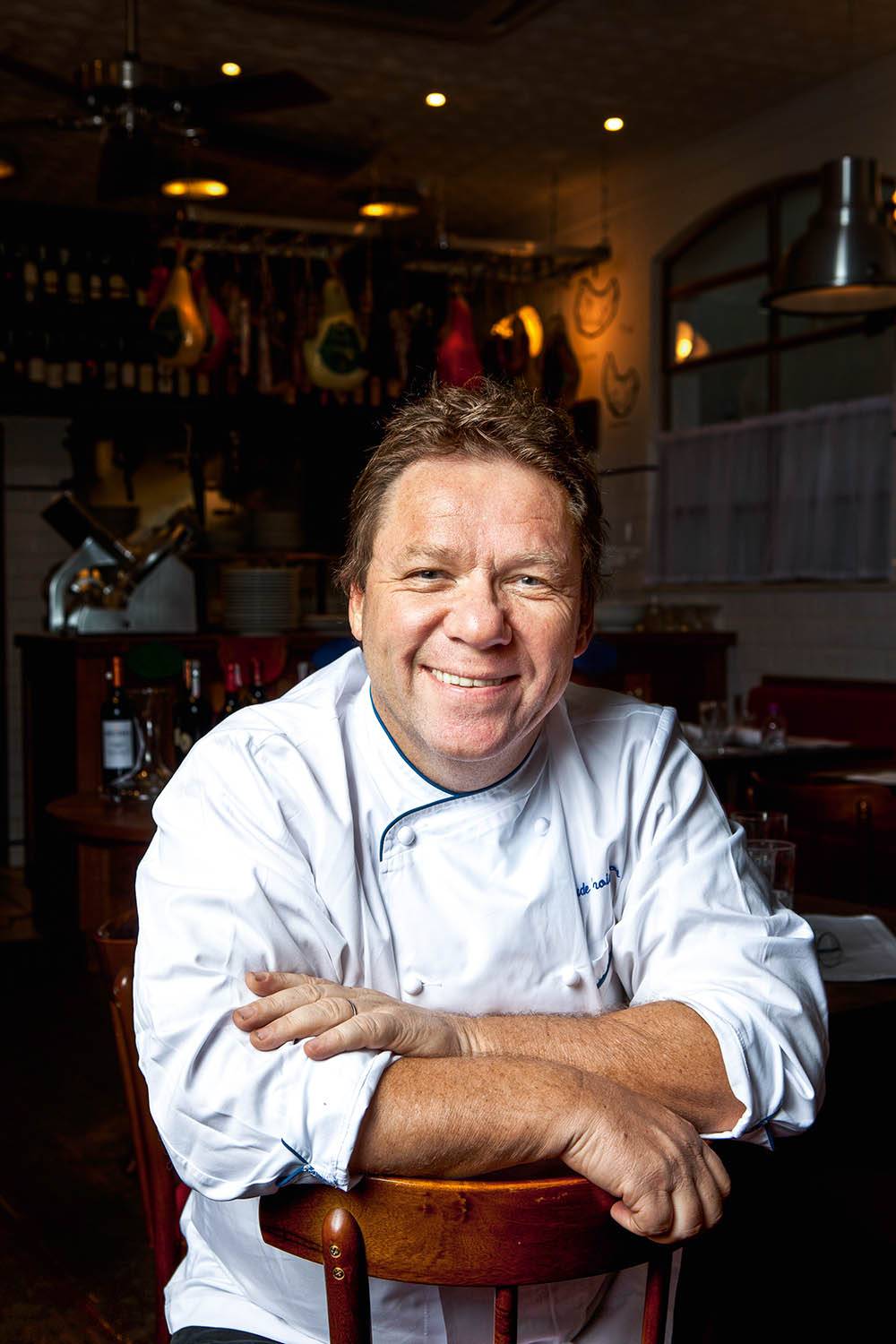 O chef francês Claude Troisgros O chef francês Claude Troisgros