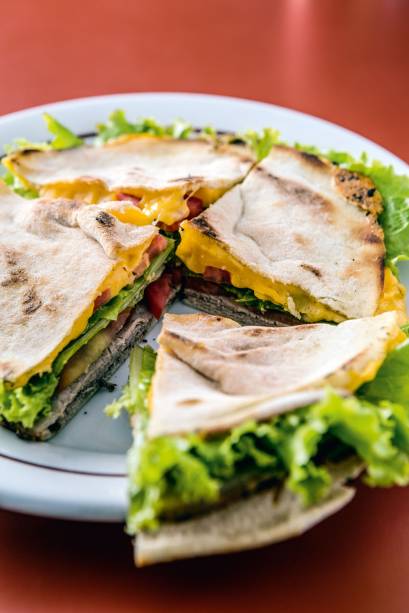 Beirute com salada Beirute com salada