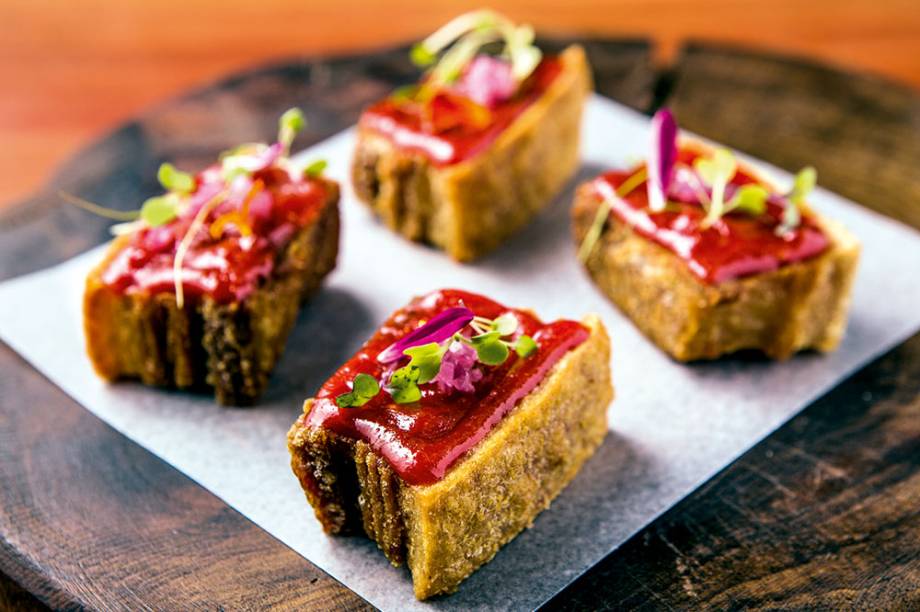 Bocados de porco pururucado Bocados de porco pururucado