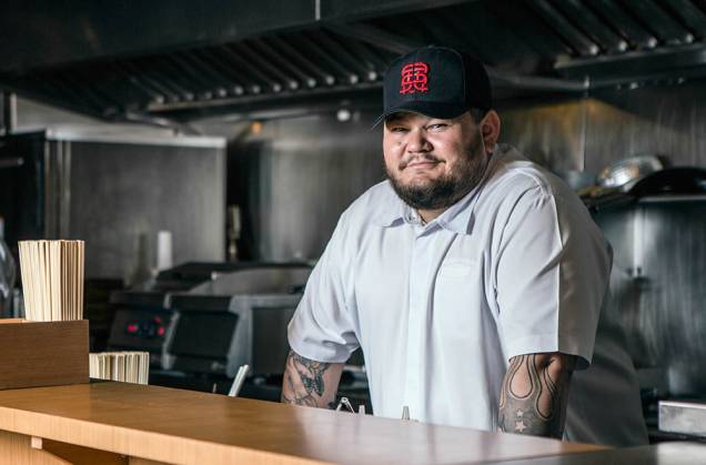 A cozinha está sob a batuta de Thiago Bañares, que já passou pelos restaurantes D.O.M. e Arturito A cozinha está sob a batuta de Thiago Bañares, que já passou pelos restaurantes D.O.M. e Arturito