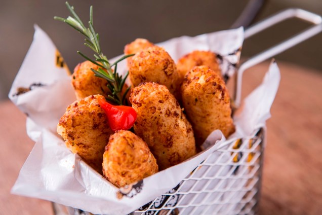 Porção de bolinho de arroz Porção de bolinho de arroz