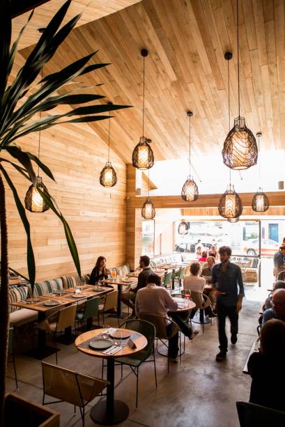 Pequeno, o salão tem visual muito charmoso Pequeno, o salão tem visual muito charmoso