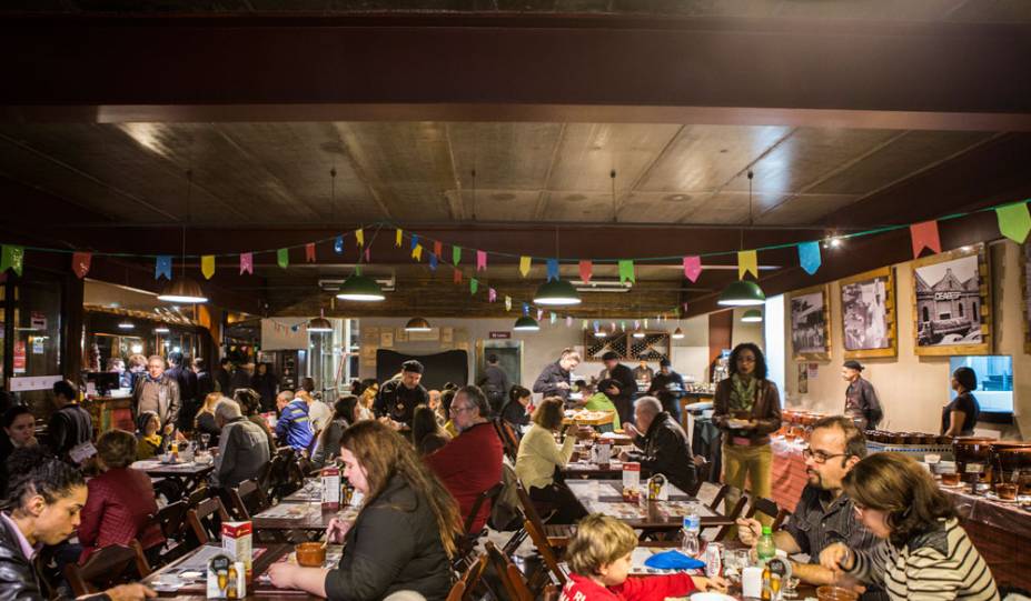 O ruidoso salão da Ceagesp: sopas e caldos à vontade O ruidoso salão da Ceagesp: sopas e caldos à vontade