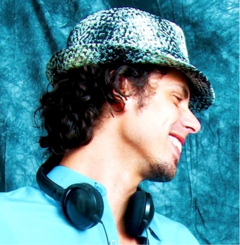 Daniel Mã: idealizador da festa Coração de Mã Sempre Cabe Mais Um Daniel Mã: idealizador da festa Coração de Mã Sempre Cabe Mais Um