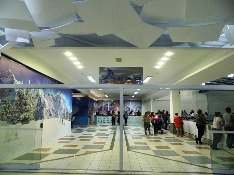 Pista de Patinação no Gelo – Continental Shopping
