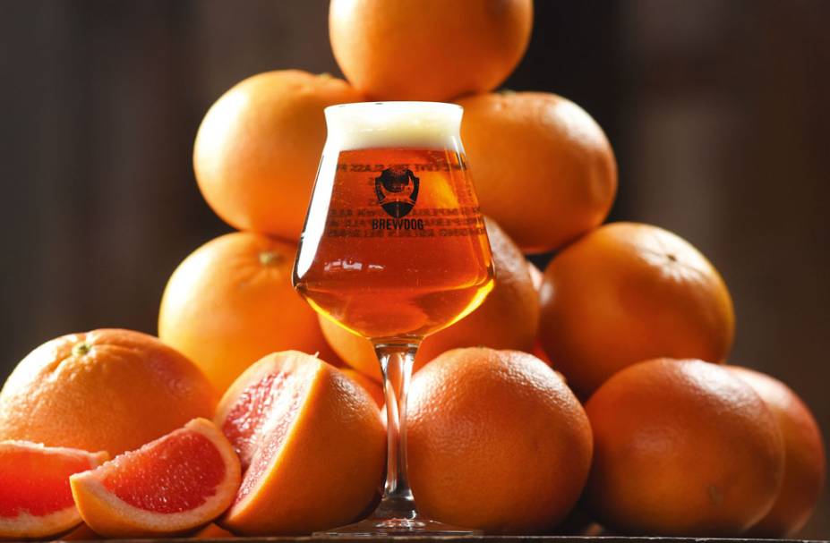 A Elvis Juice, feita com infusão de cascas de grapefruit A Elvis Juice, feita com infusão de cascas de grapefruit