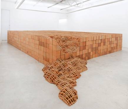 Erosões, de Andrey Zignnatto Erosões, de Andrey Zignnatto