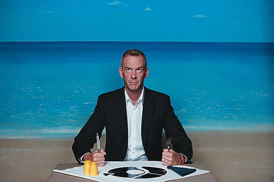 O DJ Fatboy Slim em ação: “The Rockafeller Shank” e “Praise You” são alguns de seus hits O DJ Fatboy Slim em ação: “The Rockafeller Shank” e “Praise You” são alguns de seus hits