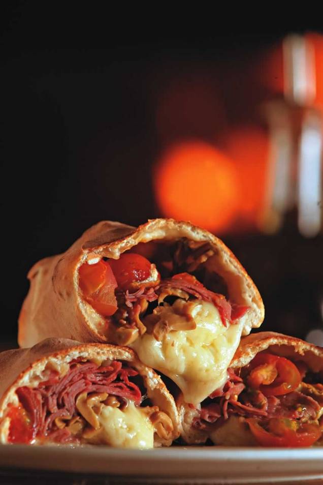 Sanduíche recheado de pastrami da Forneria San Paolo Sanduíche recheado de pastrami da Forneria San Paolo