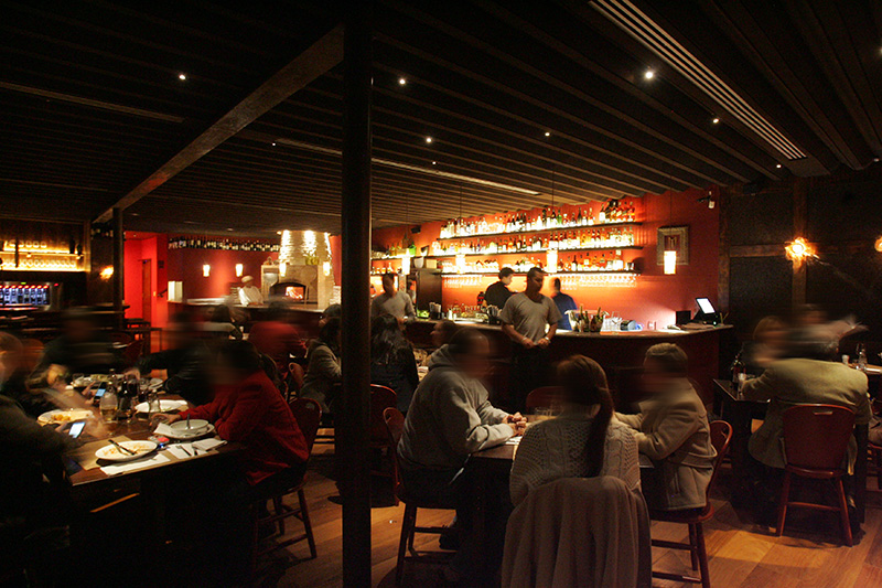 Forquilha: endereço tem ambiente elegante Forquilha: endereço tem ambiente elegante