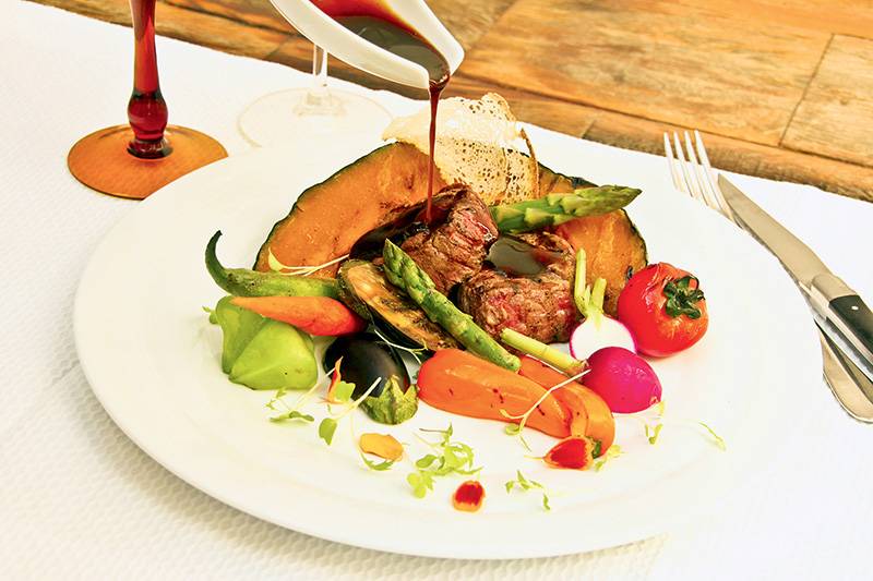 Filé-mignon ao molho de vinagre balsâmico: parte do menu