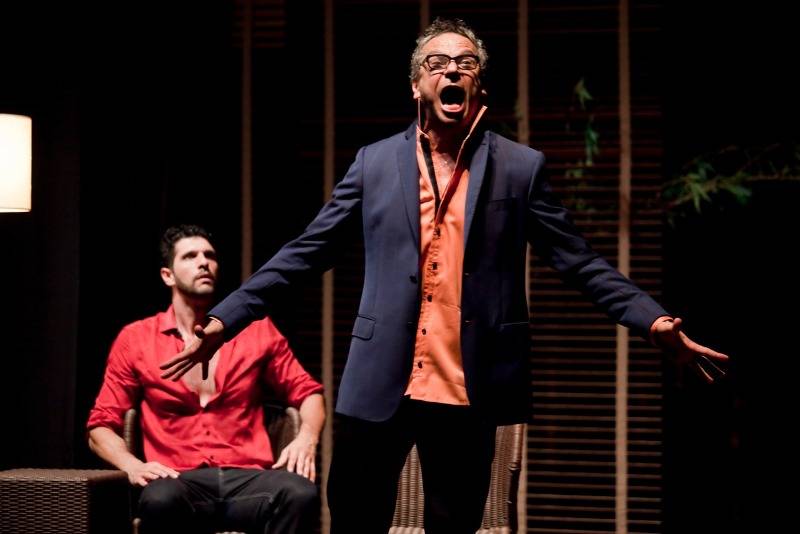 A comédia adaptada, dirigida e protagonizada por Darson Ribeiro