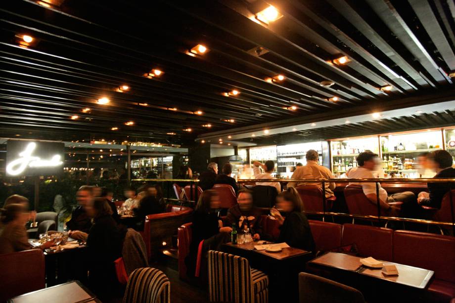 A chegada do barman Spencer Jr. deu vida nova à casa A chegada do barman Spencer Jr. deu vida nova à casa